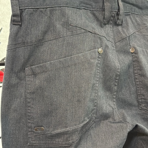 Oakley 33 Waist 32 Inseam Mens Blue Gray Slim-Fit Business Casual Pants - Picture 10 of 11